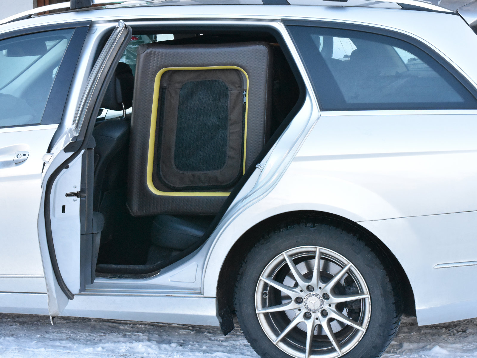 Rücksitz-Hundebox Transportbox Größe Bs S-Bs L - Auto & Home Tami Hundebox Backseat aufblasbar mit Airbagfunktion