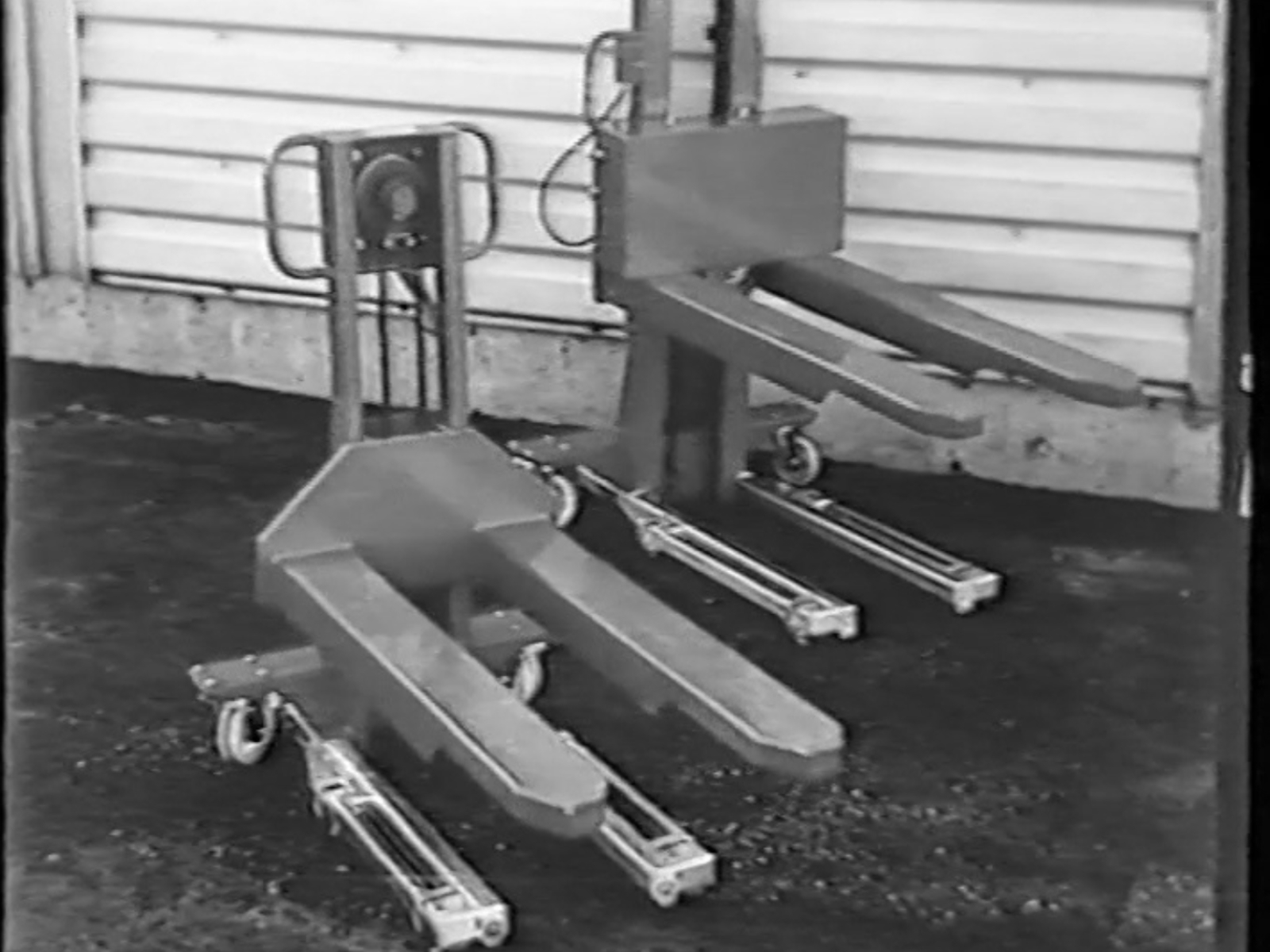 21-innolift_allgemein_mitnehmstapler_selbstverladend_funktionsweise_teleskopieren_510