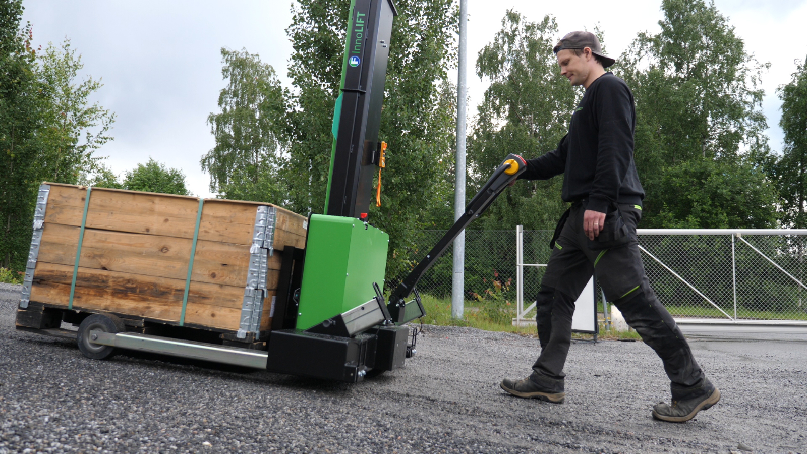 21-innolift_allgemein_mitnehmstapler_selbstverladend_funktionsweise_teleskopieren_5