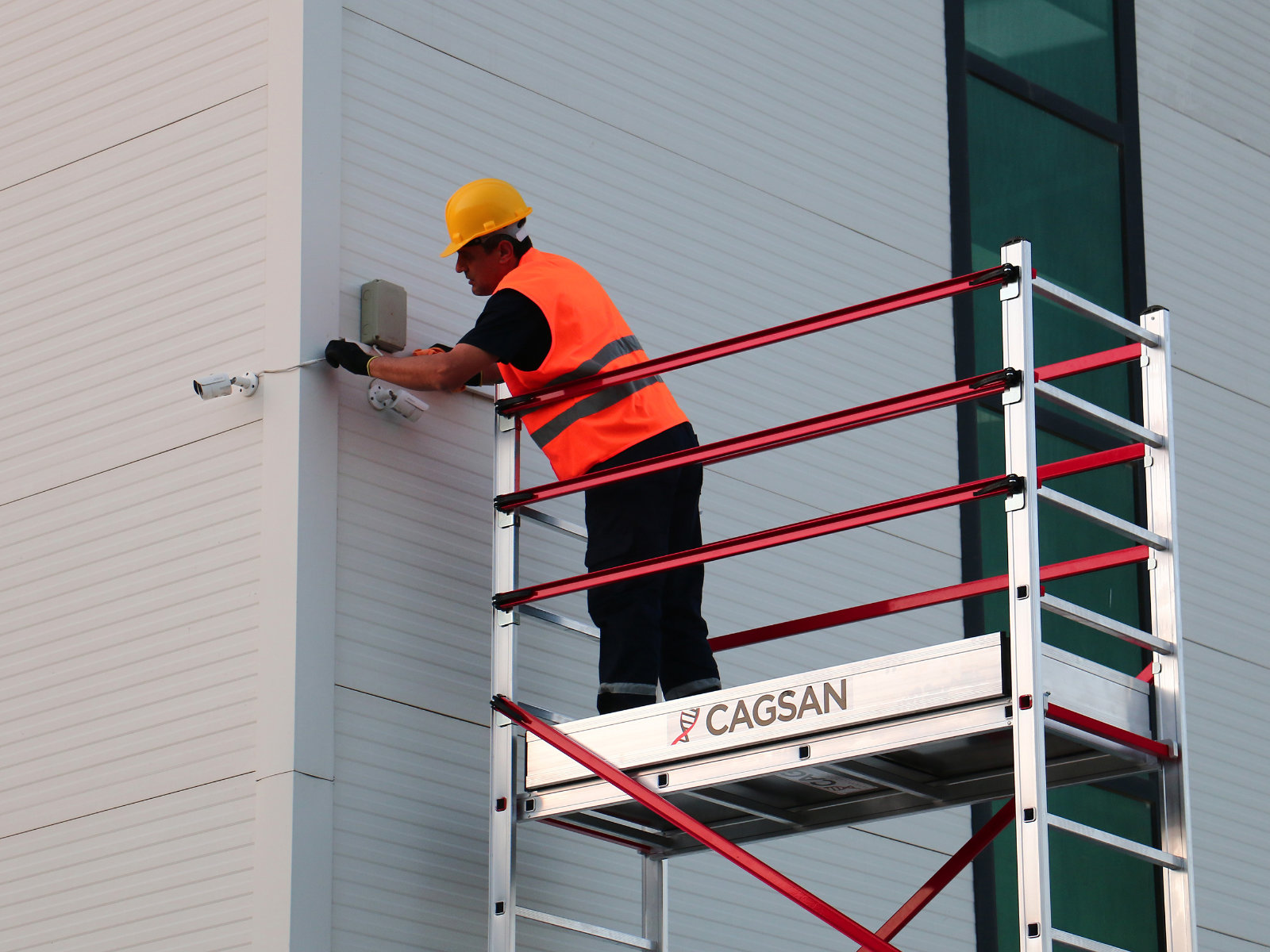 Höhenverstellbares Seilzuggerüst - Arbeitshöhe bis 7,20 m | Telesafe XLN Premium S007
