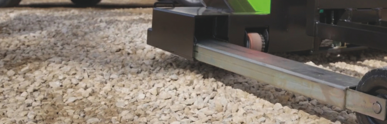 21-innolift_allgemein_mitnehmstapler_selbstverladend_funktionsweise_teleskopieren_E10_1234